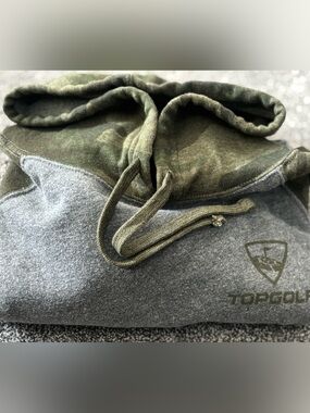 TOP GOLF -Men's Gray Hoodie w/ Camo Sleeves/Hood